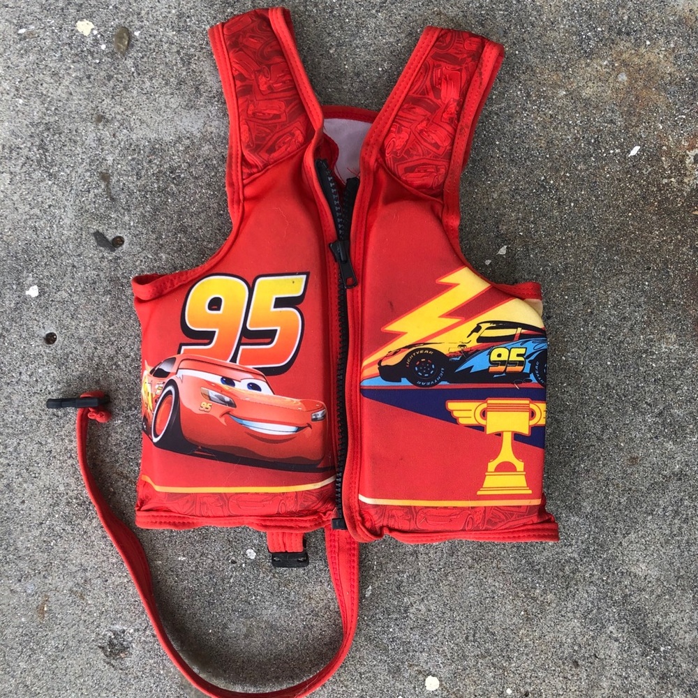 Swimming vest